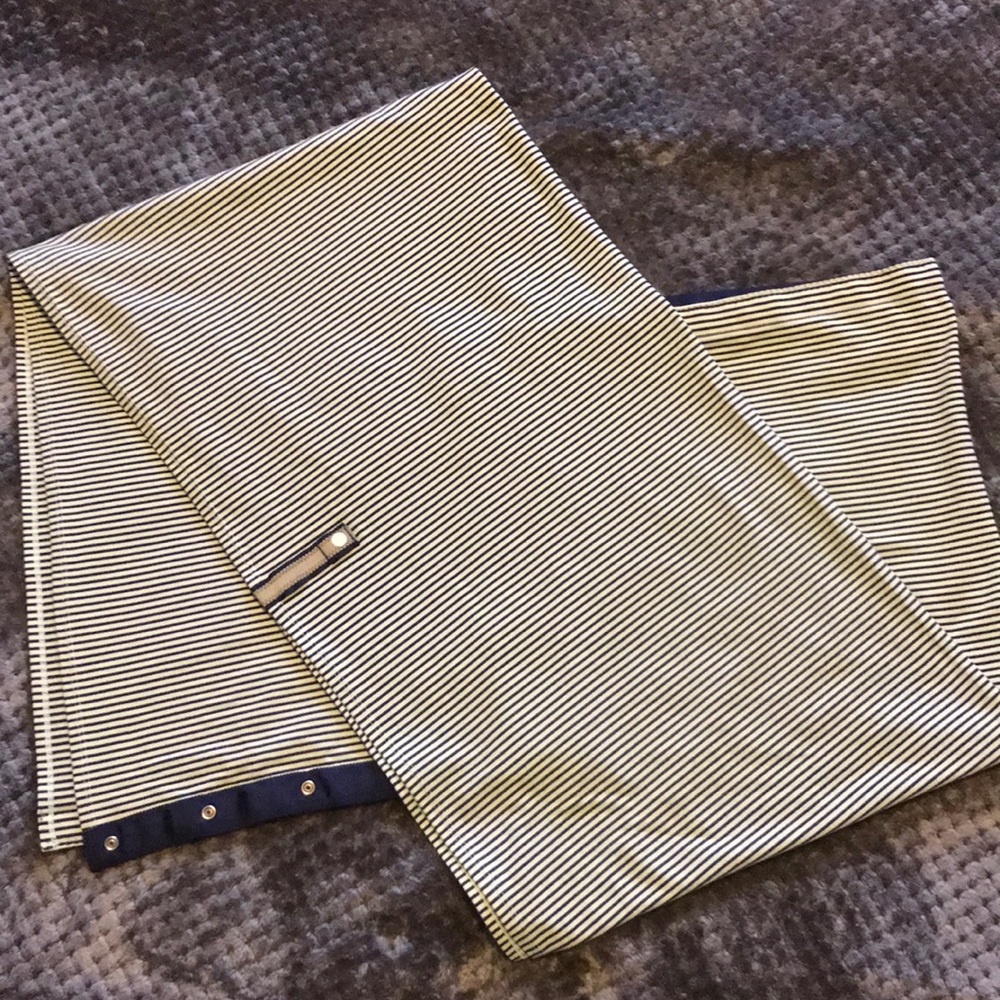 Lululemon vinyasa scarf